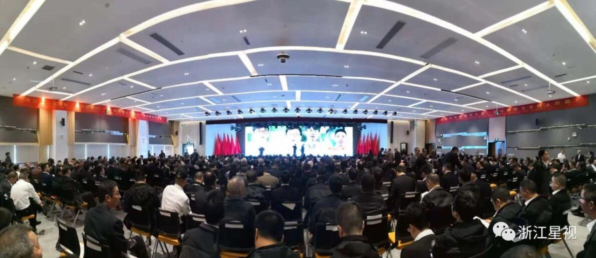 5c8f4d0d897e8.jpg 02.jpg